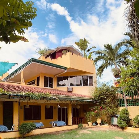 Abihon Hoferhaus Mactan Guesthouse 막탄 외부 사진